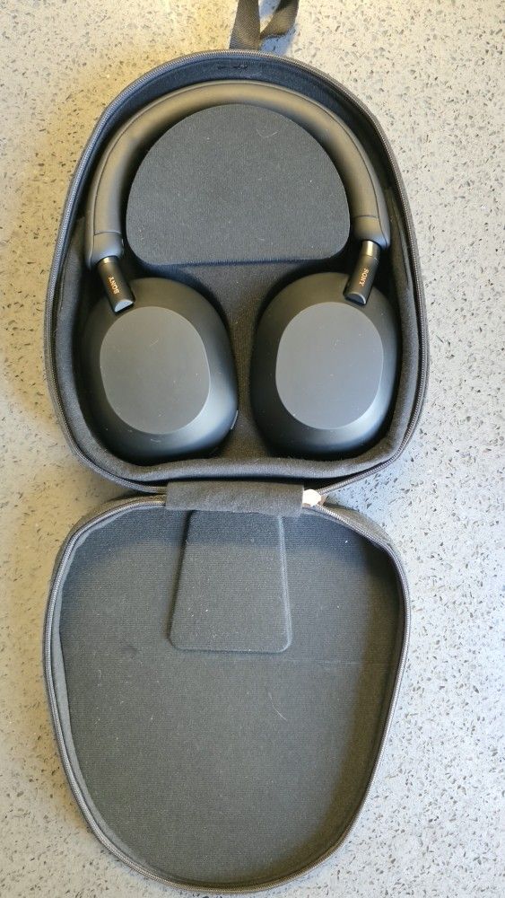 Sony WH-1000XM5 Premium Noise Canceling Wireless Bluetooth Headphones