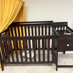 Crib With Changing Table