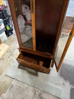 Gun cabinet