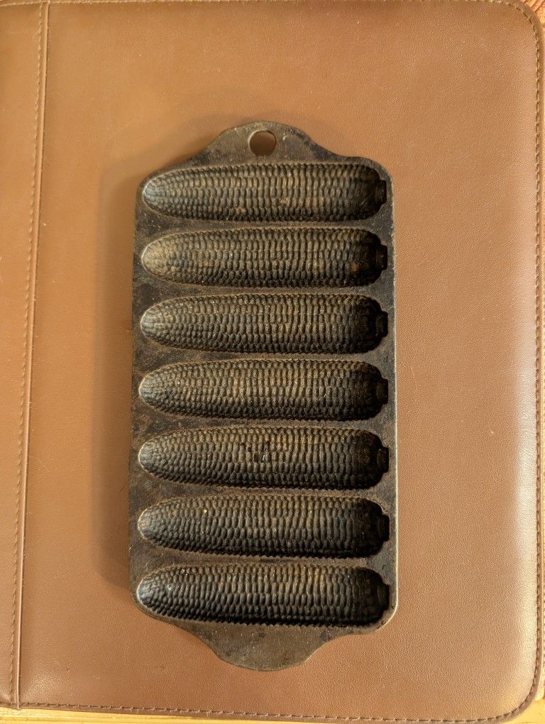 Vintage Cast Iron Corn Bread Sticks