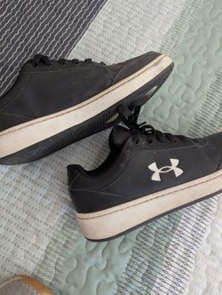 Under Armour Size 8 Mens