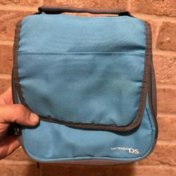 💲$10 – Nintendo DS Travel Case 🎮 (OBO) FREE DELIVERY!  Original Nintendo DS travel case — perfect for safely carrying your DS system, games, charger