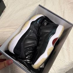 Jordan 11 low 72-10 size 10.5