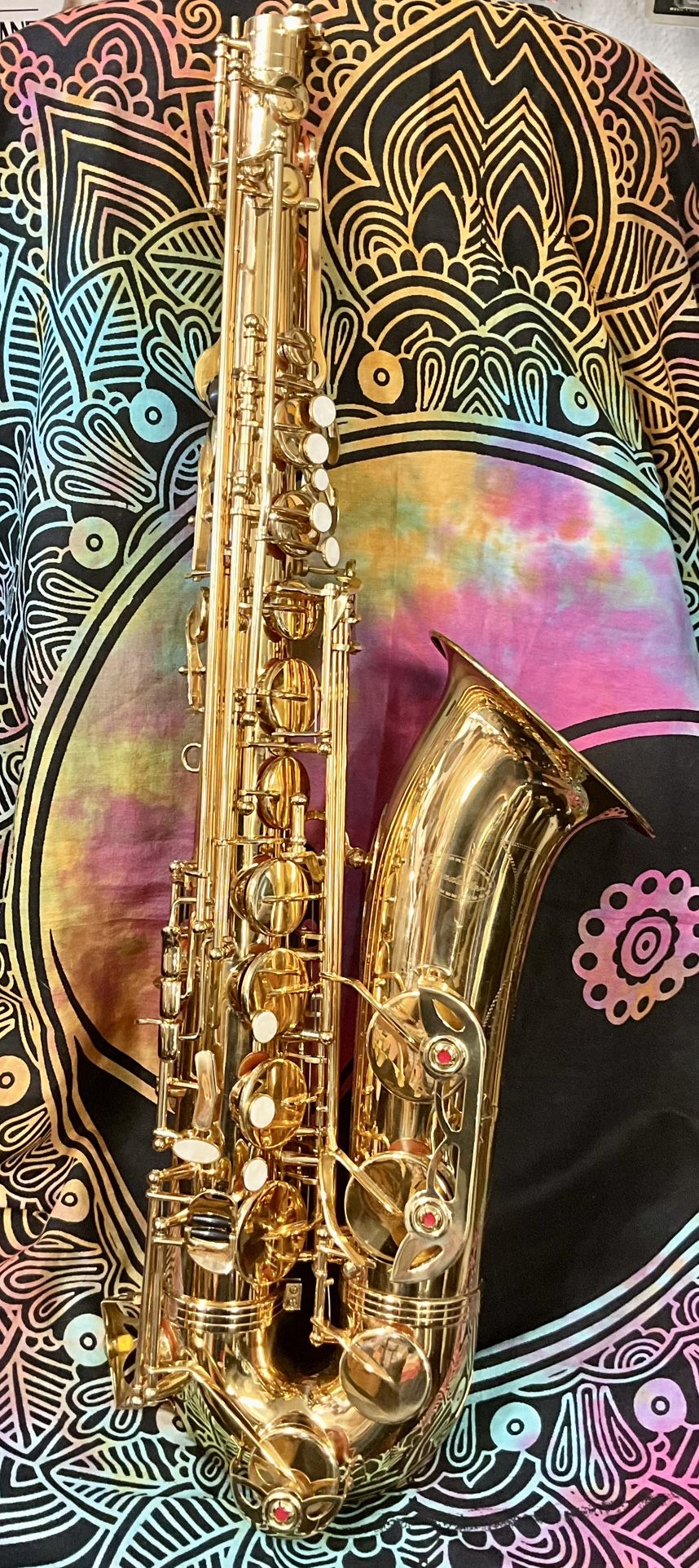 Conductor 273 Tenor Saxophone w/ Case & Extras