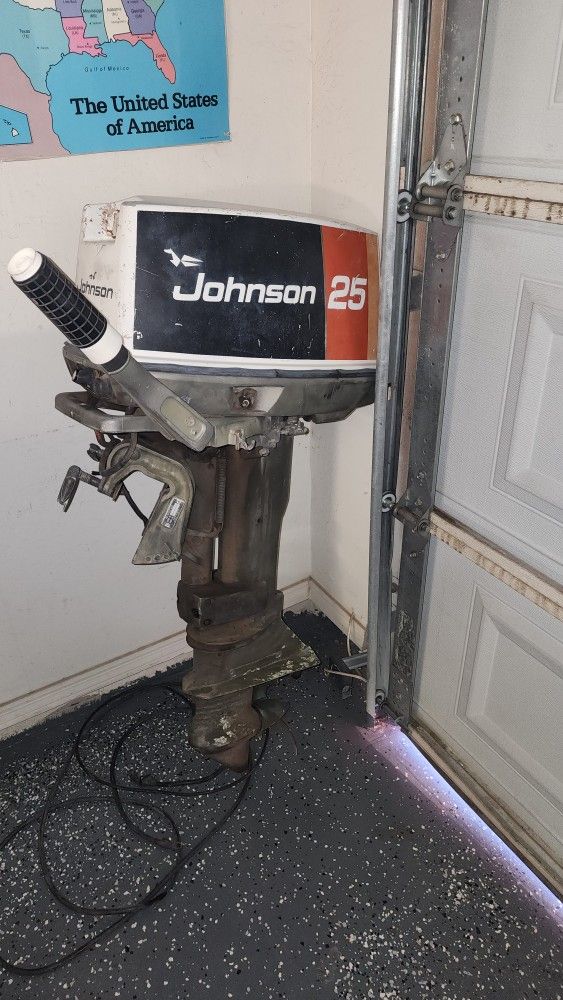 Johnson 25 Hp Outboard Motor