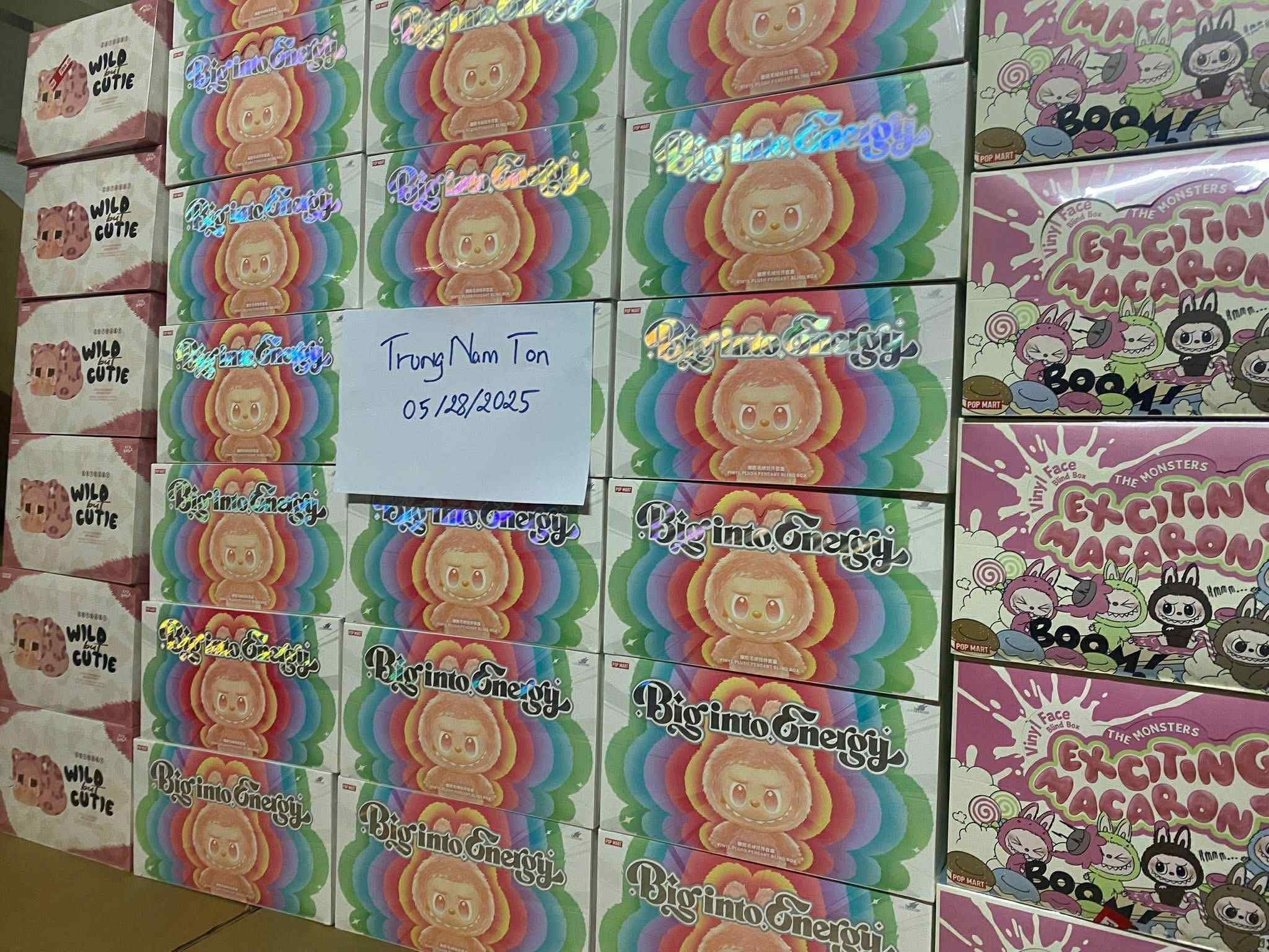 WTS LABUBU BIG INTO ENERGY $280 WHOLESALE ONLY