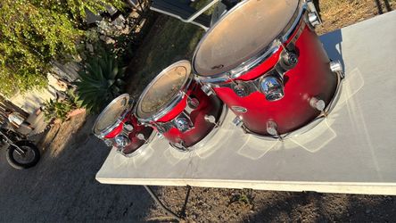 Toms drums