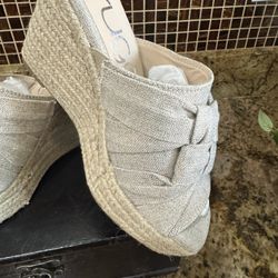 New Size 7 Slip On Wedges