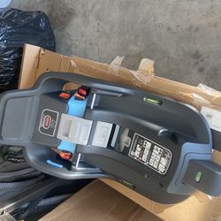 Extra Aria Infant Car Seat Base (Uppa Baby)