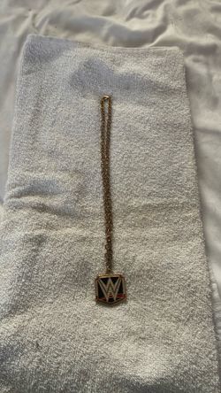 Wrestling necklace