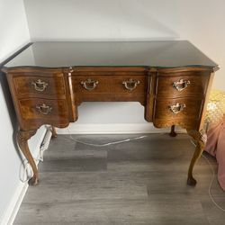 Vanity Desk