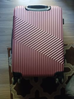Rose Gold Carry On Hardcase Luggage [Like New] Wheels & Handle