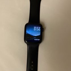 Apple Watch SE 44 MM