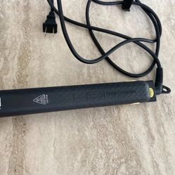 HSI Professional Flat Iron