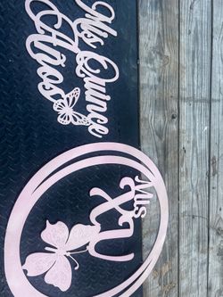 Quience wood signs