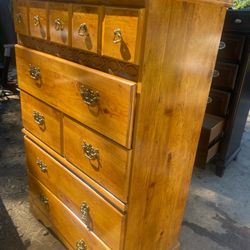 Dresser Chest