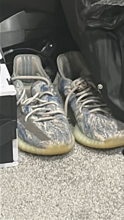 Yeezys/shoes