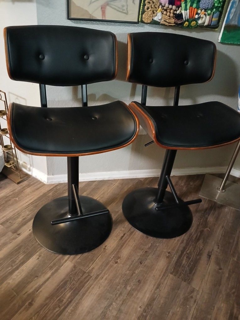 Sleek Modern Style Adjustable Bar Stools With Foot Restsc