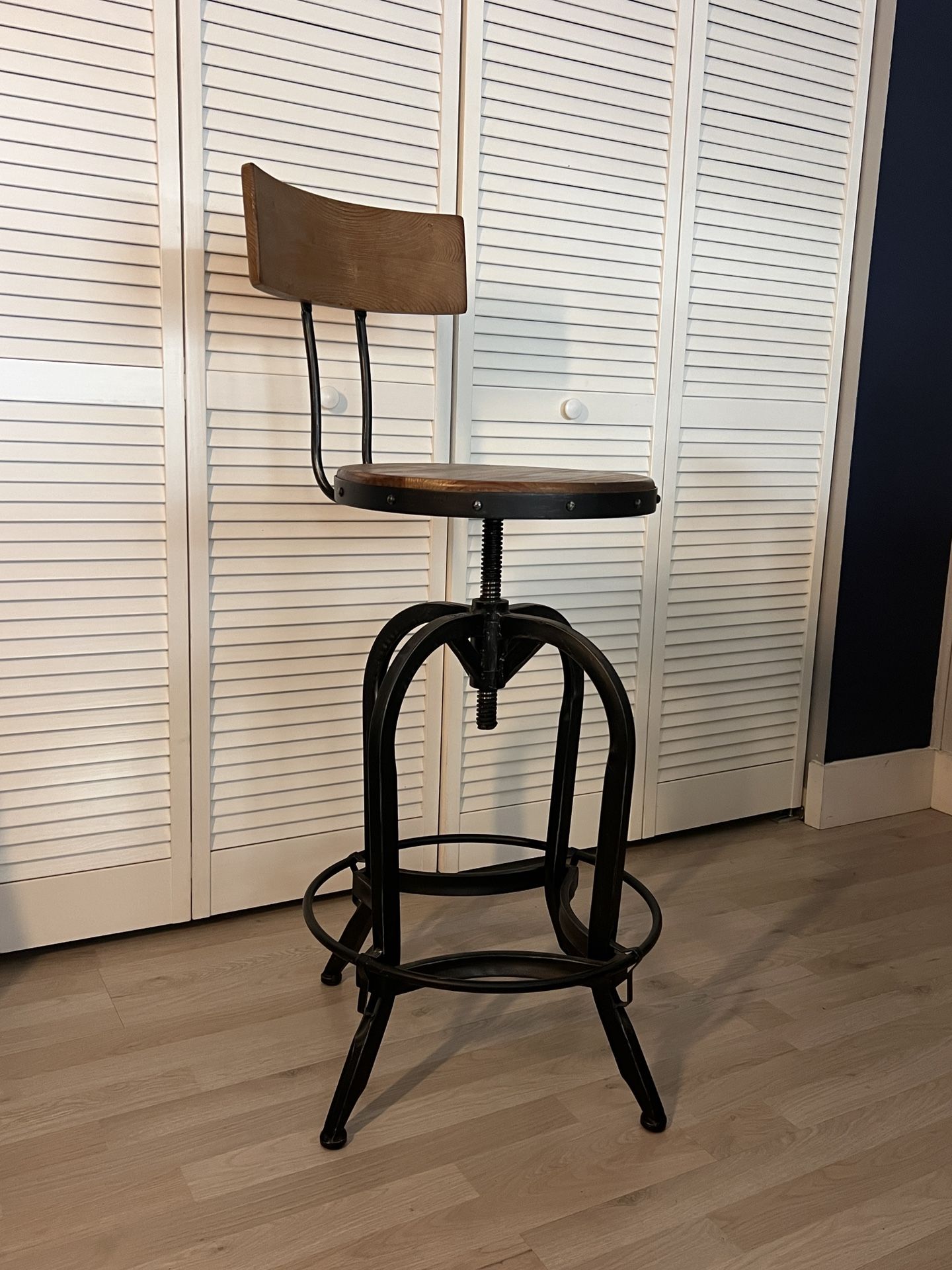 Chair / Stool