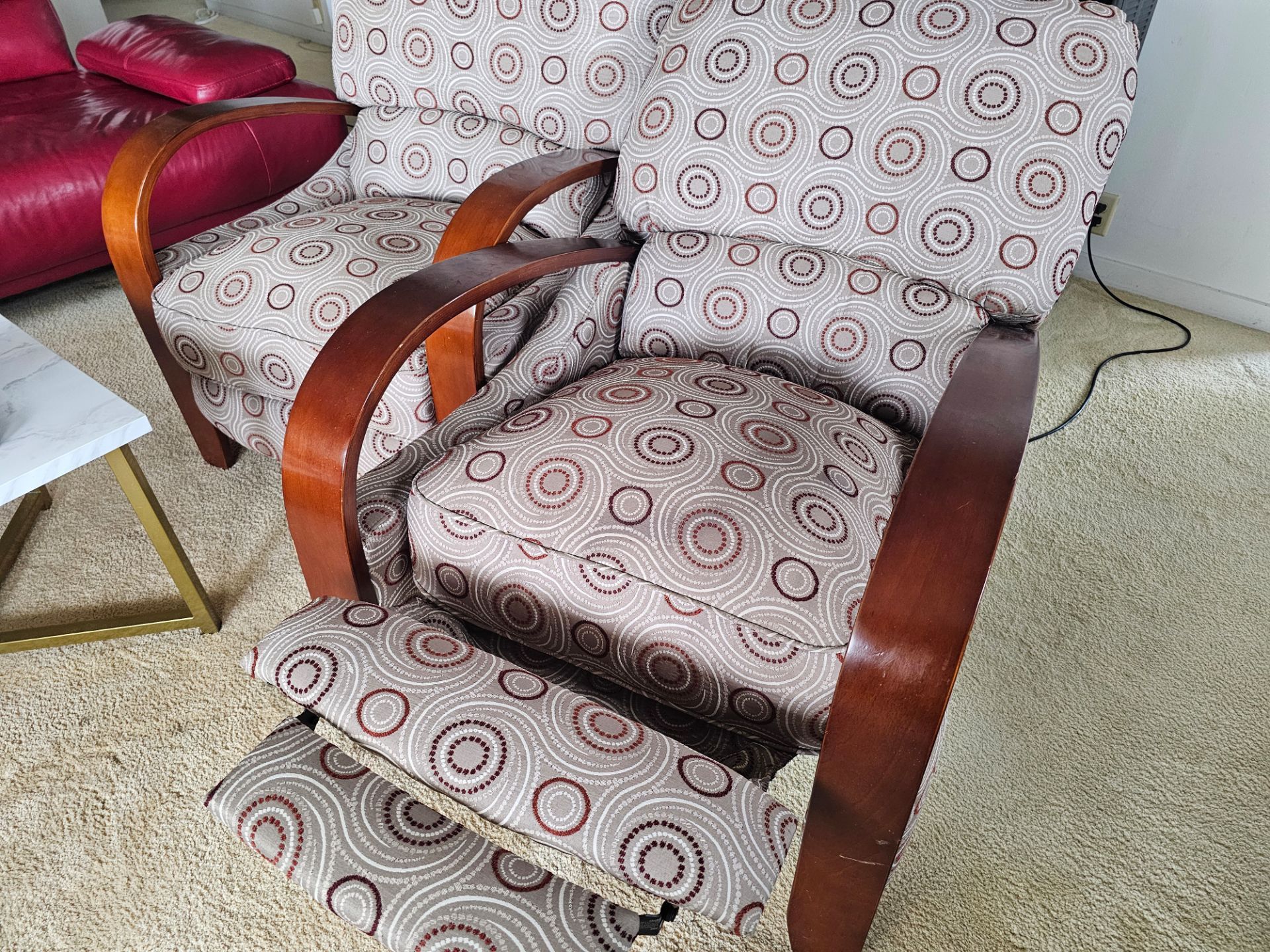2 Reclining Chairs Recliner