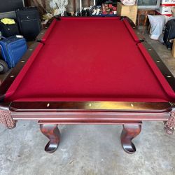 Pool Table 8ft ( Free Delivery & Set Up & New Color Felt Of Your Choice
