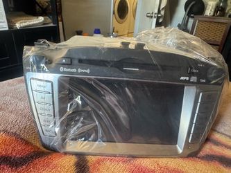 Stock Hyundai radio