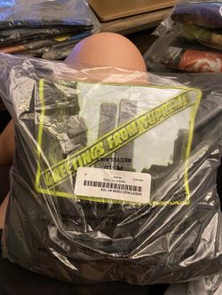 Supreme Greetings From NY Black. Size M