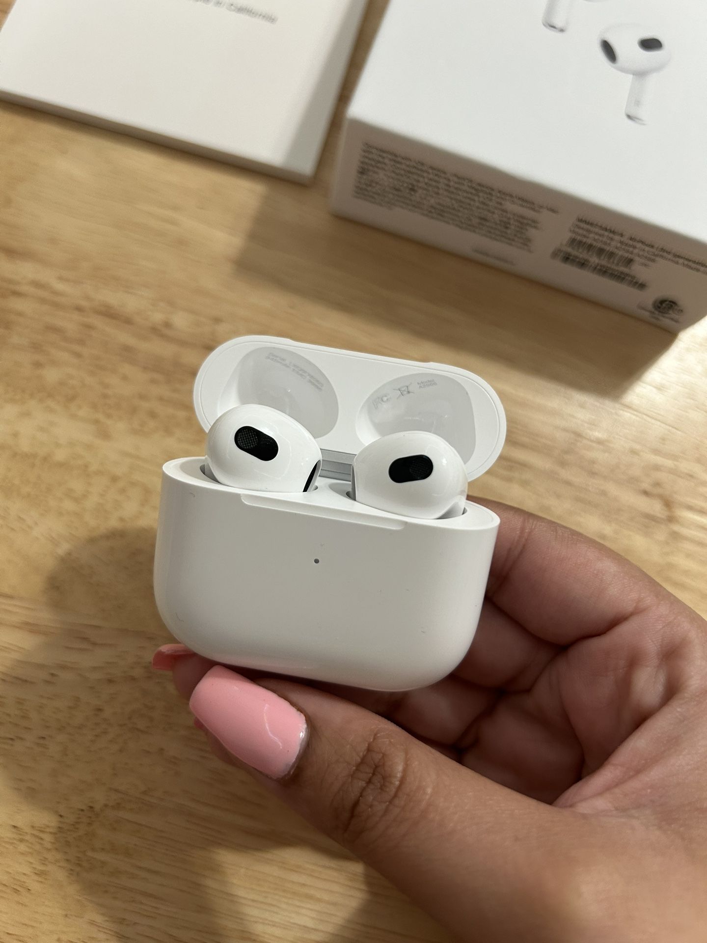 Apple Airpods 3rd Generation with MagSafe Charging Case - Like New!!