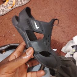13c Nike Sandals 