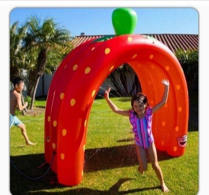 BigMouth Inc. Strawberry Tunnel Sprinkler, Fun Summer Backyard Inflatable Water Games & Splash Toy for Kids, 7 Feet Tall