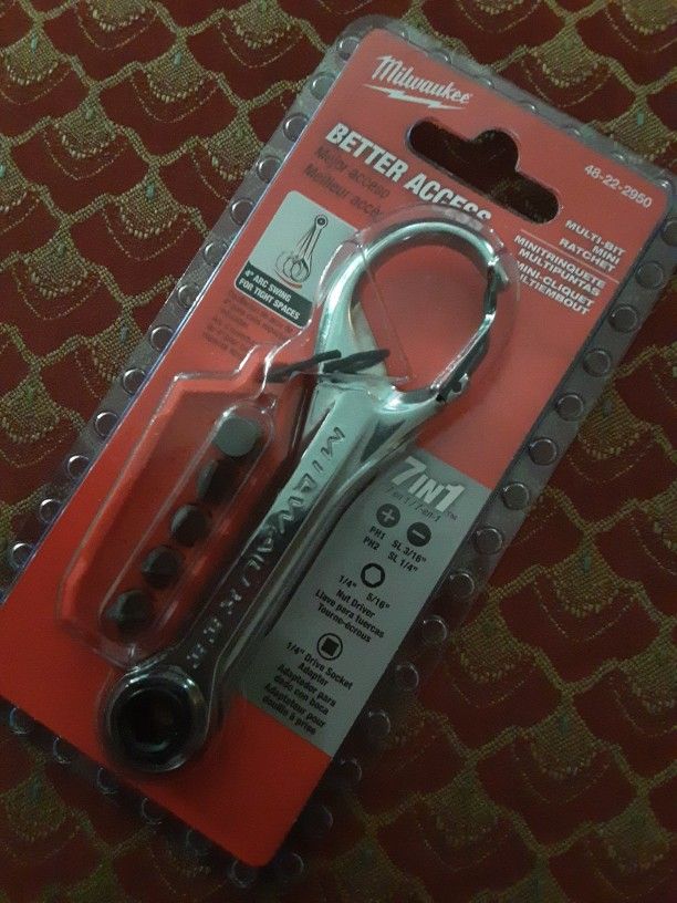 Milwaukee 7 in 1 Multi Bit Mini Ratchet (((New)))