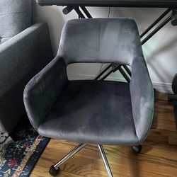 Modern Gray Velvet Swivel Desk Chair w/ Wheels – Comfy Office Chair