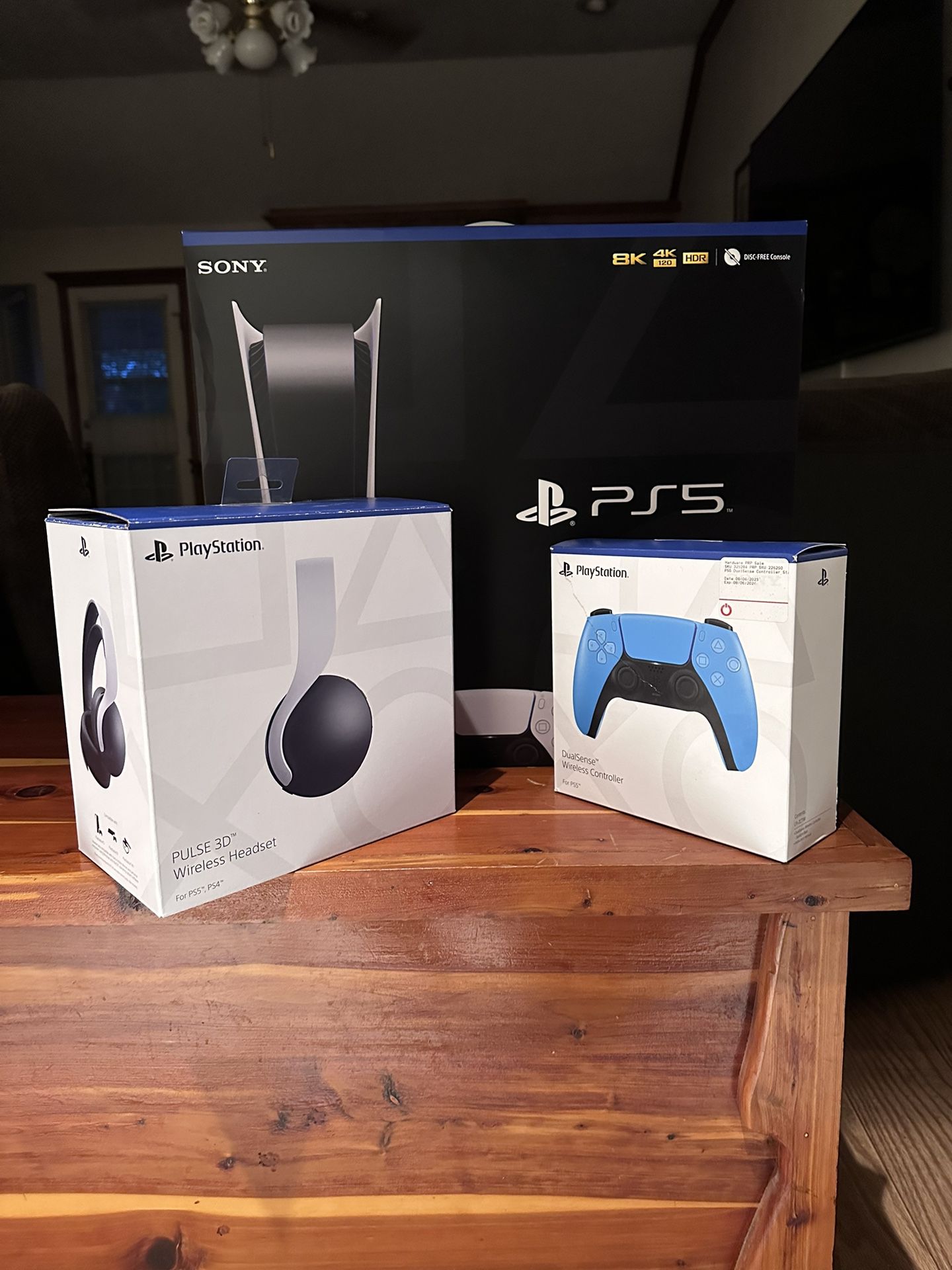 PS5, Additional controller, 3D Headset As Well