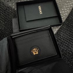 Cardholder