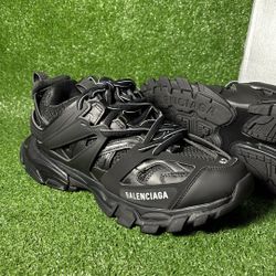 Balenci Tracks Size 8 & 8.5 Men’s Shoes