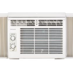 Fridgidaire 5000 BTU Air Conditioner In Box