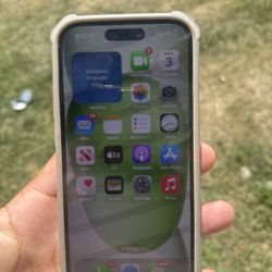 Apple iPhone 15, 256GB, Green Unlocked 