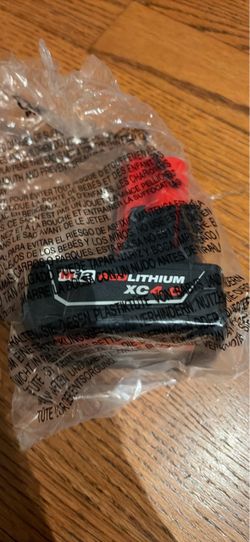 Milwaukee m12 cp4.0 battery drill impact charger bag