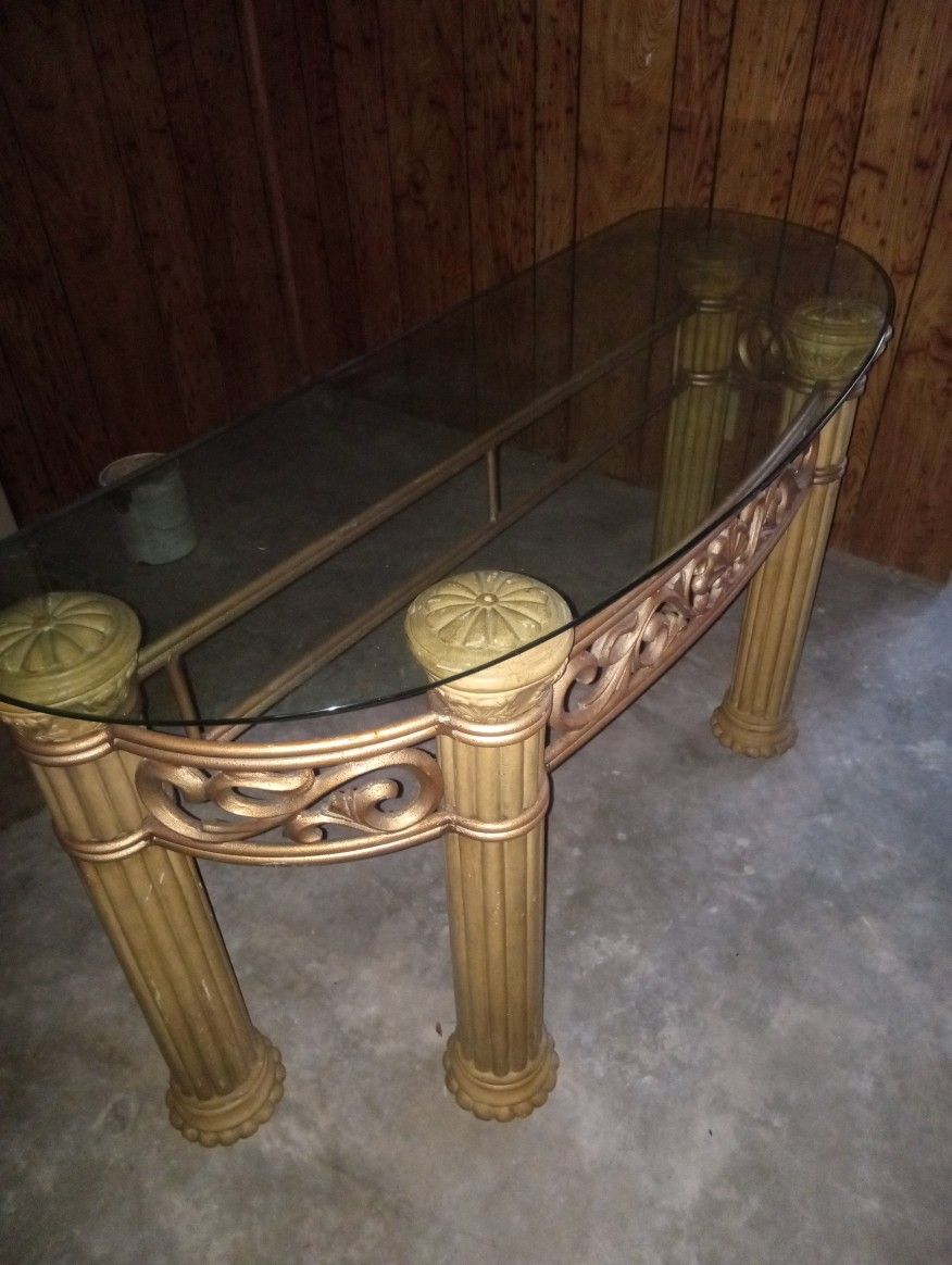 Assorted Furniture