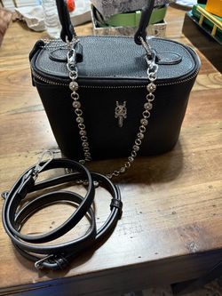 Women’s black hand bag