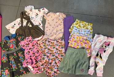 Girl clothes size 2-3 years old
