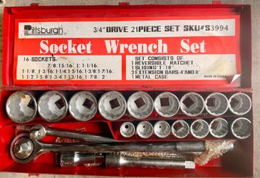 Oversized jumbo socket wrench set