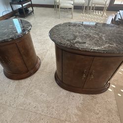 Henredon Night Stand End Table Set
