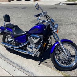 Motorcycle Honda 2005 Deluxe