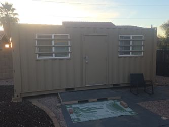 Container / Mini House 20' x 8'