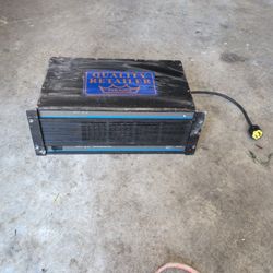QSC  Model 1700 Amp