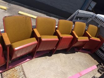Set of 6 theater seats