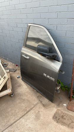 2016 Ram Passenger Front Door Crew Cab