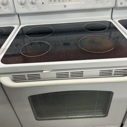 White Self Clean Glass Top Stove