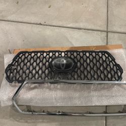 OEM 2018 Toyota Tacoma Front Grill